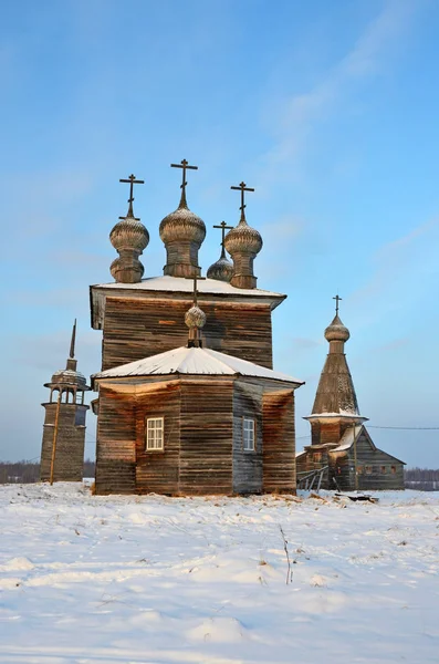 Das Dorf Abramovskaja Maloschujka Watschewskaja Architektonische Tempelanlage Winter Glockenturm Nikolaikirche — Stockfoto