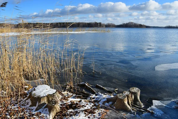 Памятник Природы Озеро Увильды Поздней Осенью Ясную Погоду Челябинская Область — стоковое фото