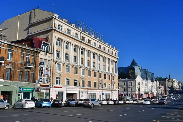 Vladivostok Rússia Dezembro 2018 Carros Estão Rua Svetlanskaya Centro Cidade — Fotografia de Stock