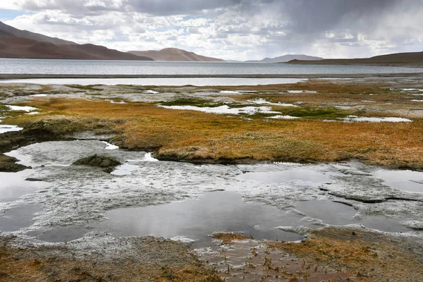 Cina Tibet Pioggia Sul Lago Ngangla Ring Tso Estate — Foto Stock