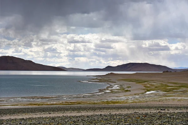 Chine Tibet Pluie Sur Lac Ngangla Ring Tso Été — Photo