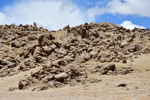 China Tibet Märchenhafter Steinzwerg Von Der Natur Geschaffen — Stockfoto