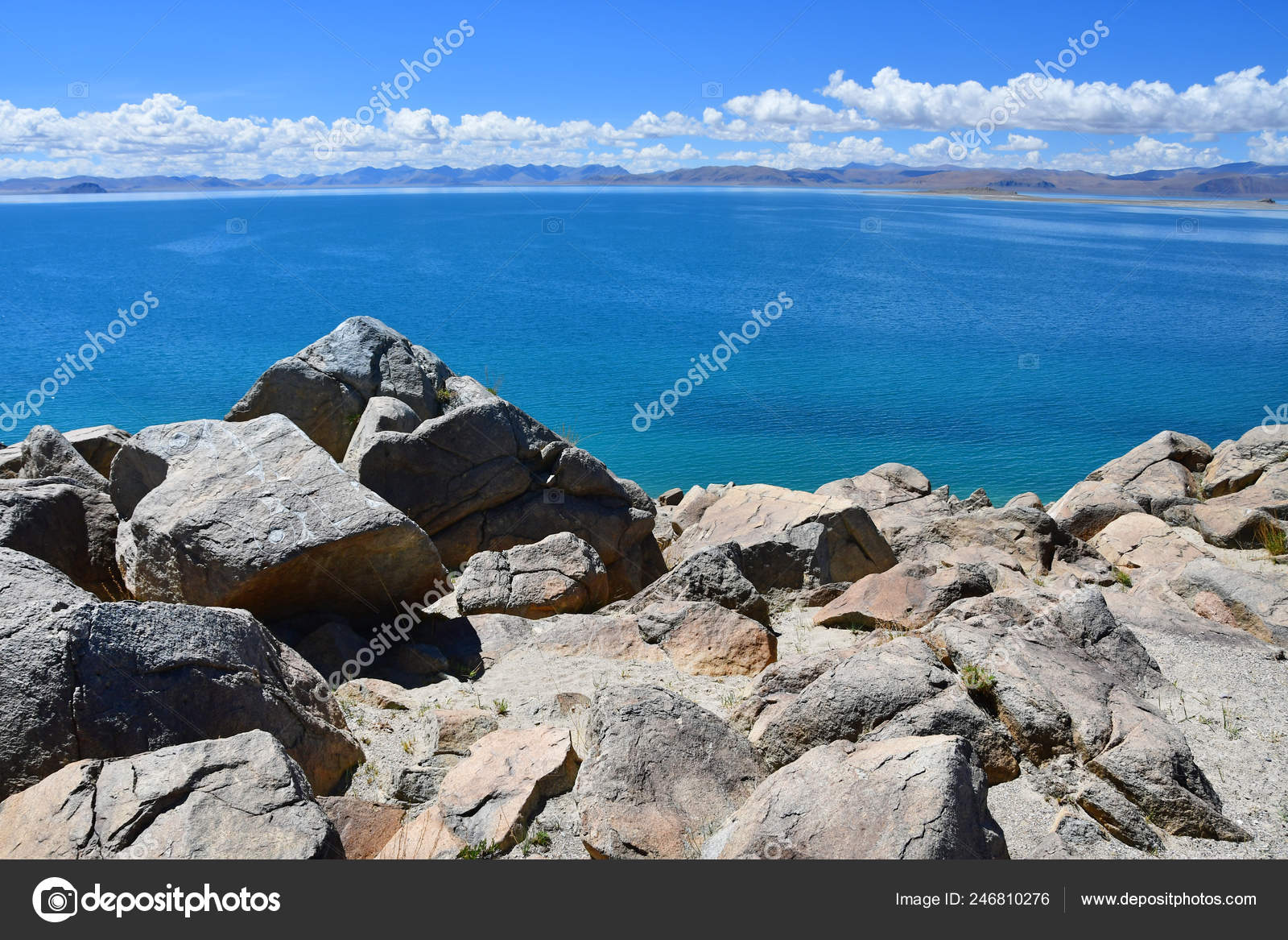 China Great Lakes Tibet Big Stones Store Lake Teri Tashi Stock Photo Image By C Irinabal18