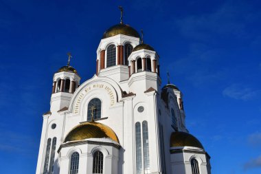 Onur, tüm azizler şaşaalı yürütme İmparator II ve ailesinin Rusya kara yerde kan Kilisesi. Yekaterinburg, Rusya Federasyonu