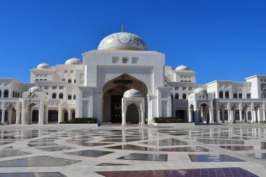  Abu Dhabi, Arap Emirlikleri, Mart, 19, 2019. Güneşli bir gün başkanlık sarayında Arap Emirlikleri Abu Dabi şehrinde