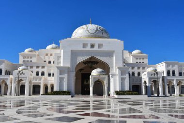  Abu Dhabi, Arap Emirlikleri, Mart, 19, 2019. Güneşli bir gün başkanlık sarayında Arap Emirlikleri Abu Dabi şehrinde