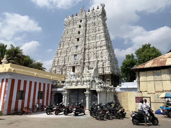 Suchindram Indie West Bengal Tamil Nadu Marca 2019 Ludzie Chodzą — Zdjęcie stockowe