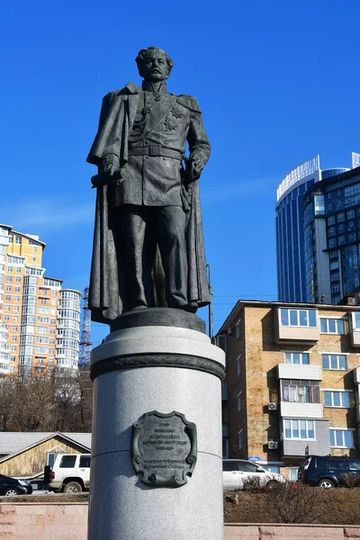 2019年1月29日 俄罗斯符拉迪沃斯托克 在阳光明媚的日子里 符拉迪沃斯托克的穆拉夫约夫 阿穆尔斯基纪念碑 — 图库照片