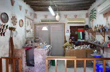 Abu Dabi, Birleşik Arap Emirlikleri, Mart, 19, 2019. Abu Dabi Etnografi köyünde Pavilyonlar biri iç