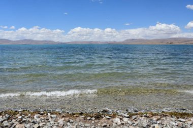 Yaz aylarında Tibet, Gomang Gölü