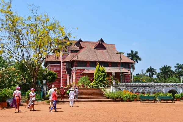 Trivandrum Thiruvananthapuram Delstaten Kerala Indien Mars 2019 Turister Går Till — Stockfoto