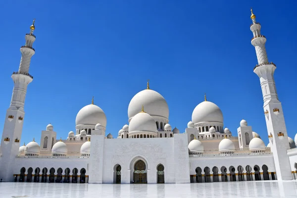 Şeyh Zayed Büyük Cami, Abu Dabi, Birleşik Arap Emirlikleri
