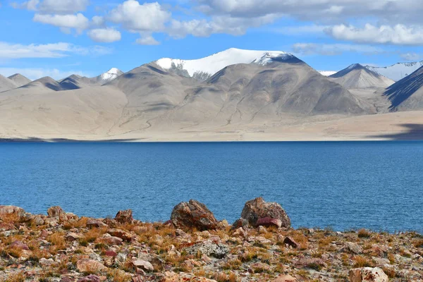 チベット 聖なる湖 Chovo 4765 夏の日 — ストック写真