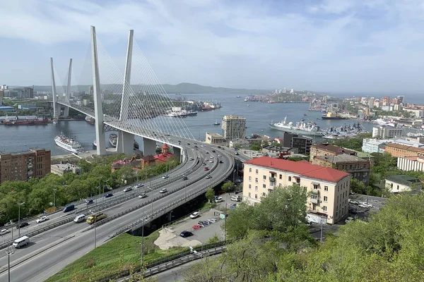 Puente Cable Sobre Bahía Zolotoy Rog Cabo Churkina Vladivostok Mayo — Foto de Stock