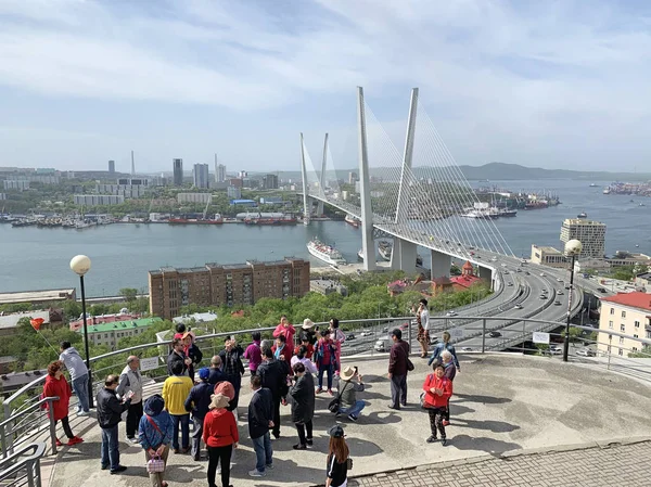 Vladivostok Russia May 2019 Chinese Tourists Observation Deck Eagle Nest — Stock Photo, Image