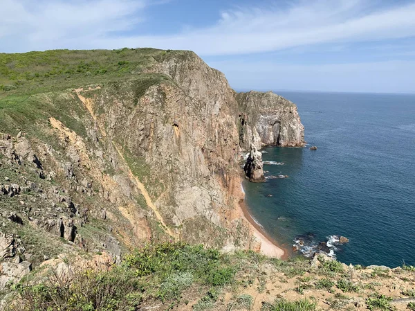 Russland Wladiwostok Beautiful Insel Shkot Sonnigen Sommertag — Stockfoto