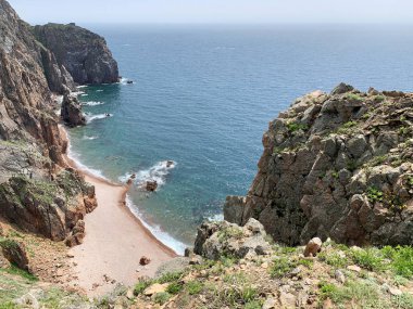 Rusya, Vladivostok.Güneşli yaz gününde Shkot Güzel ada