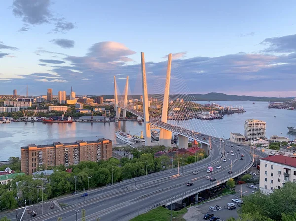 Rusia Vladivostok Puente Oro Sol Poniente —  Fotos de Stock