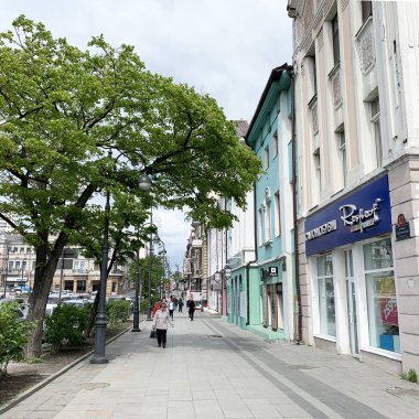 Vladivostok, Rusya, 22 Mayıs 2019. Ayakkabı Salonu Saygı Svetlanskaya sokak, ev 17