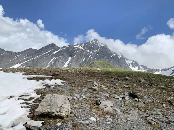 Rusia Osetia Del Norte Las Cimas Las Montañas Que Forman — Foto de Stock