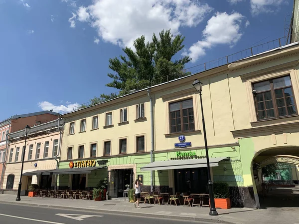 Moskova Rusya Haziran 2019 Yaz Aylarında Pokrovka Sokakta Botkin Şehir — Stok fotoğraf