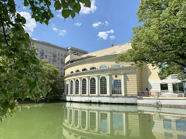 Russia Clean Ponds Chistye Prudy Sunny June Day Moscow — Stock Photo, Image