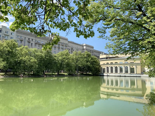 Russia Clean Ponds Chistye Prudy Sunny June Day Moscow — Stock Photo, Image