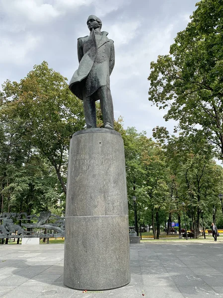 Moscou Rússia Julho 2019 Monumento Lermontov Dia Nublado Moscou — Fotografia de Stock