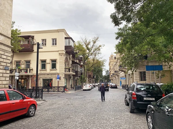 Bakú Azerbaiyán Septiembre 2019 Coches Están Estacionados Calle Yusif Mammadaliev — Foto de Stock