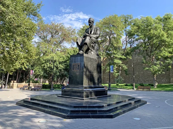 Baku Azerbaijão Setembro 2019 Monumento Sabir Tahirzade Das Paredes Cidade — Fotografia de Stock