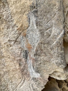 Gobustan, Azerbaycan, 11 Eylül 2019. Gobustan, Azerbaycan'da antik petroglifler. Eski kadın görüntüsü