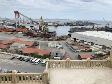 Bakü, Azerbaycan, 11 Eylül 2019. Sonbaharda Bakü'de kargo limanı. Azerbaycan