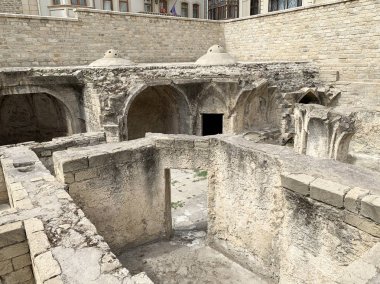 Shirvanshah hamamı, Icheri Sheher 'in tarihi bölgesinde Shirvanshah Sarayı kompleksinin topraklarında 15. yüzyılda yapılmıştır. Azerbaycan, Bakü şehri