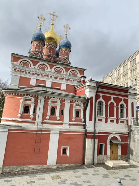 Chiesa San Giorgio Sulla Strada Varvarka Mosca Sulla Collina Pskovskaya — Foto Stock