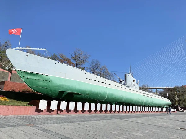 Vladivostok Rusia Octubre 2019 Gente Caminando Cerca Del Submarino Bandera — Foto de Stock