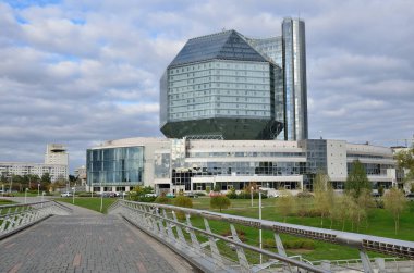 Minsk, Belarus, 28 Eylül 2015. Minsk 'teki Belarus Ulusal Kütüphanesi.
