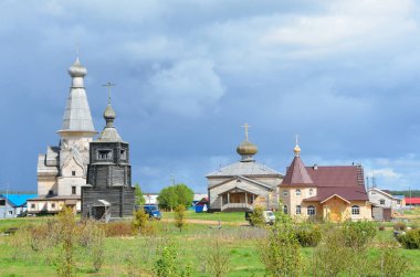 Rusya, Murmansk bölgesi, Tersky bölgesi, Varzuga köyü. Antik ahşap kiliseler