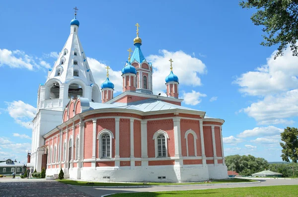 Kościół Ikony Matki Bożej Tychwina Placu Katedralnym Kremlu Kolomna Rosja — Zdjęcie stockowe