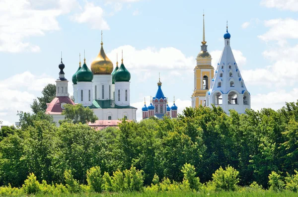 Kolomna Russie Juin 2014 Scène Russe Personne Temples Kolomna Kremlin Image En Vente