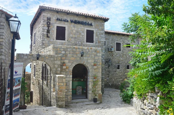 Ulcinj Montenegro Junio 2015 Hotel Palata Venezia Encuentra Histórico Edificio — Foto de Stock