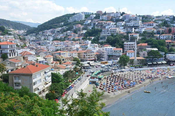 Ulcinj Montenegró 2015 Június Ulcinj Óvárosa Nyáron Lakónegyedek Mecset Strand — Stock Fotó