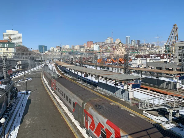 Vladivostok Russie Mars 2020 Plates Formes Ferroviaires Vue Sur Ville — Photo