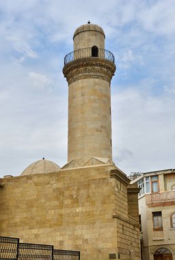 Bakü, Azerbaycan, Beyler (Beylyar, Beglyar) 1894-1895 yılları arasında inşa edilen caminin minaresi, İlyas Efendiyev Caddesi, 47