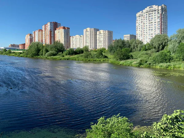 Rusia Región Moscú Ciudad Balashikha Río Pekhorka Verano Día Soleado —  Fotos de Stock