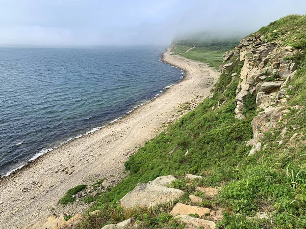 Rusia Vladivostok Bahía Akhlestyshev Isla Russkiy Mañana Brumosa Verano — Foto de Stock