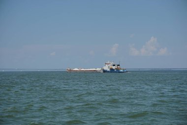 nehir mavna köprü arka plan üzerinde