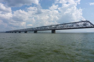 Imperial köprü Volga Nehri, Ulyanovsk, Rusya Federasyonu.