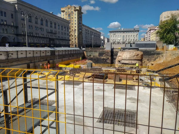 Construction of a foundation pit Moscow, st. 1st Tverskaya Yamskaya, 15.08.18