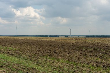 yel değirmenleri elektrik üretmek için
