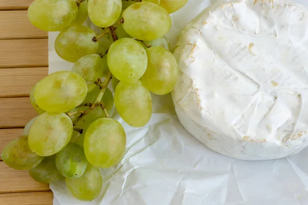 Quesos Uvas Con Higos — Foto de Stock